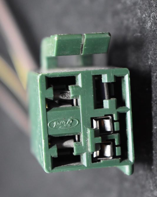 Arnes Relay Bomba Gasolina-F05
